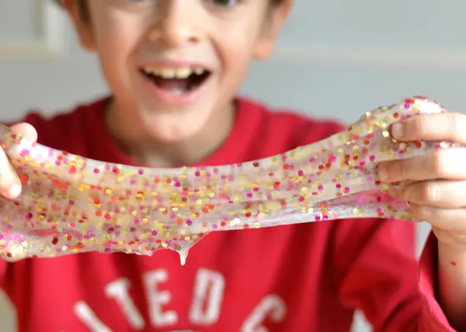Offrez un kit de slime non toxique pour faire sourire votre enfant 8 ans