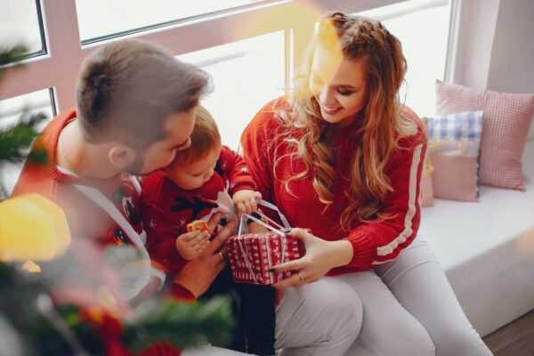 Que ce cadeau de pendaison de crémaillère soit le point de départ d'une vie pleine de bonheur