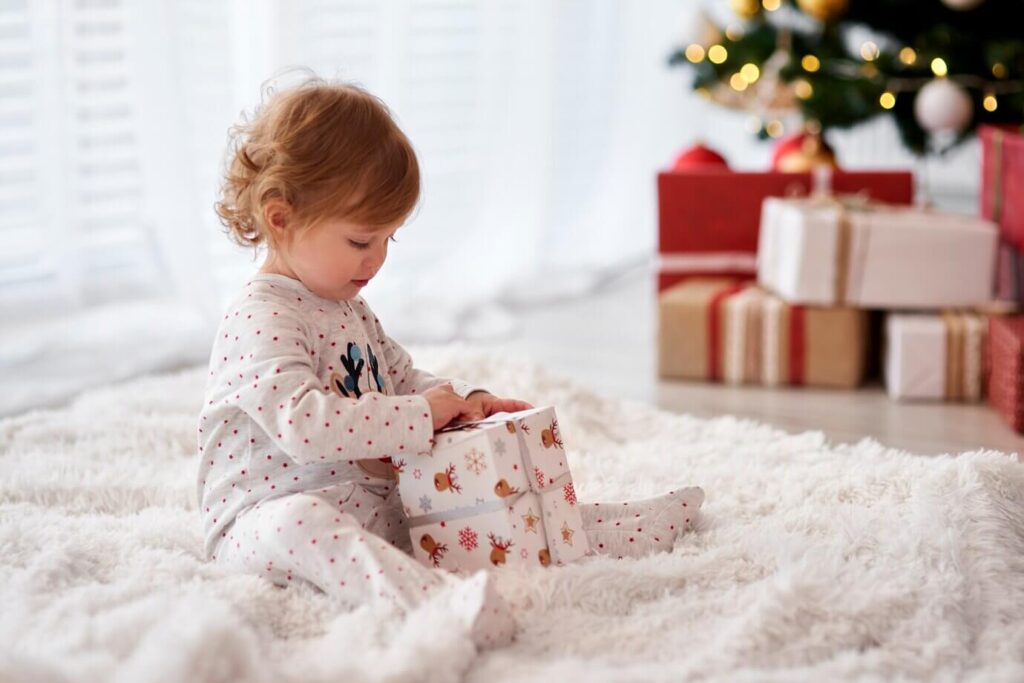 Considérez les intérêts de votre bébé pour le choix d'un cadeau parfait