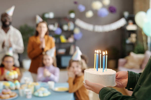 Message joyeux pour fête d'anniversaire maman - des textes émouvants et personnalisés pour toutes les mamans, quel que soit leur âge, pour un moment inoubliable.